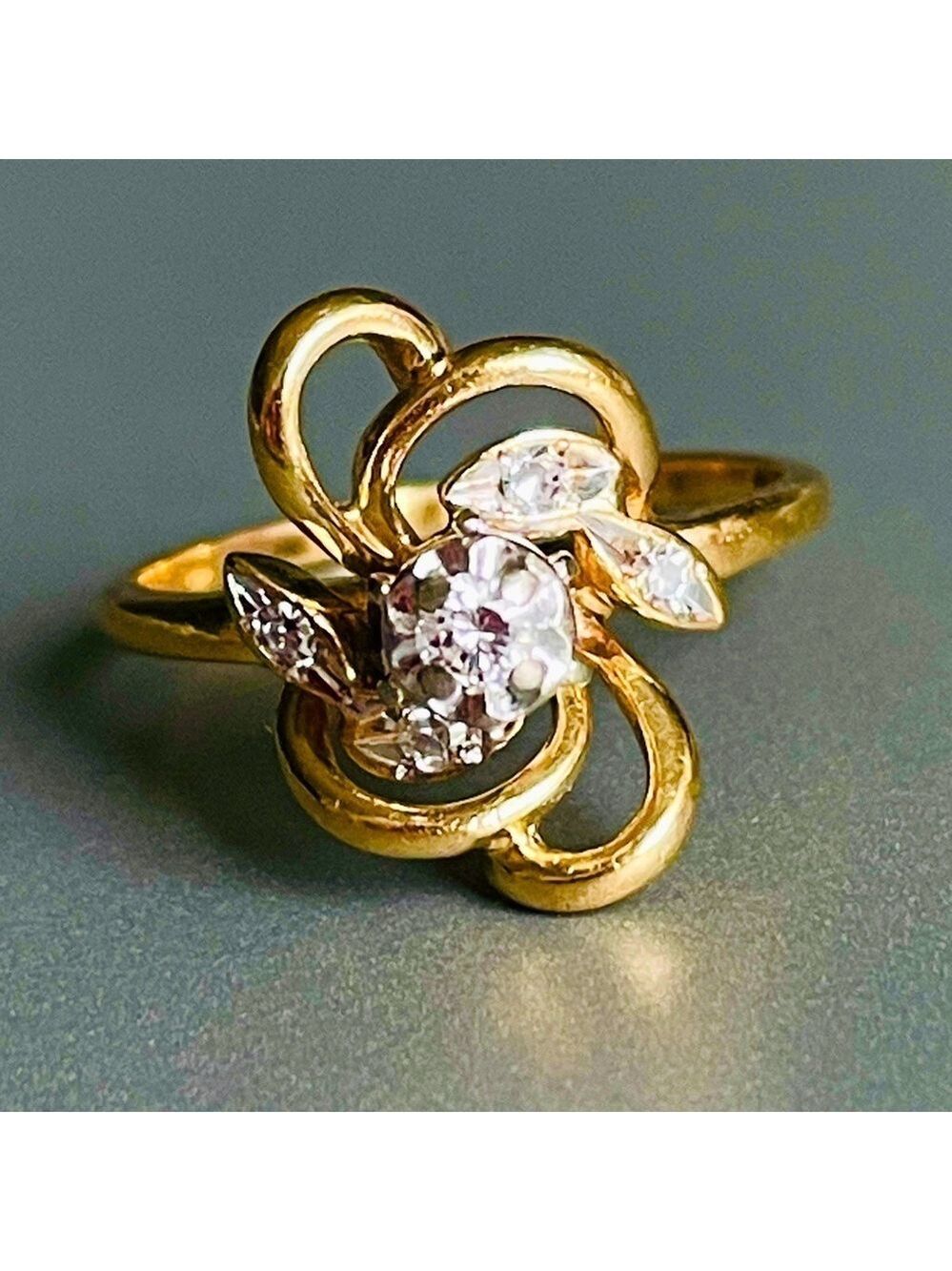 10k Yellow Gold Natural Diamond Swirl Design Vintage Ring